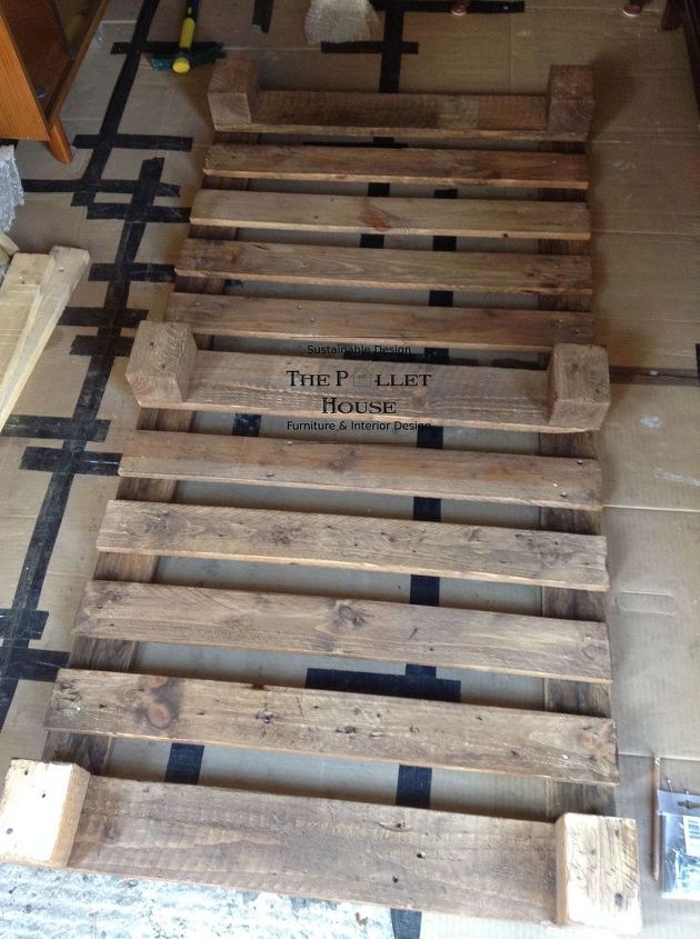 Dining Room Table Made Of Salvage Pallet Hometalk Dining Room Table Made Of Salvage Pallet Diy How To Painted Furniture
