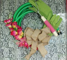 10 minute garden hose wreath, crafts, repurposing upcycling, wreaths