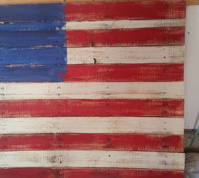 patriotic pallet flags with a twist