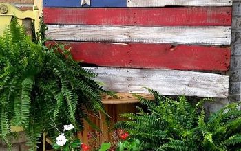 Patriotic Pallet Flags.... With a Twist!