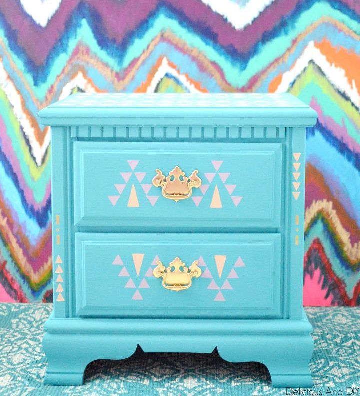 aztec stenciled table makeover, chalk paint, painted furniture