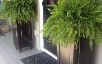 Recycling Bi-fold Doors Into Plant Stands