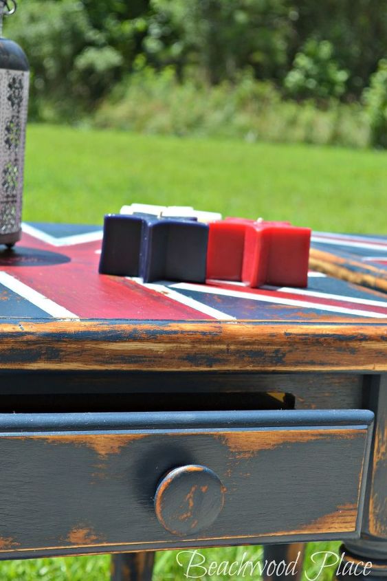 mesas con bandera de la unin pintadas a la tiza