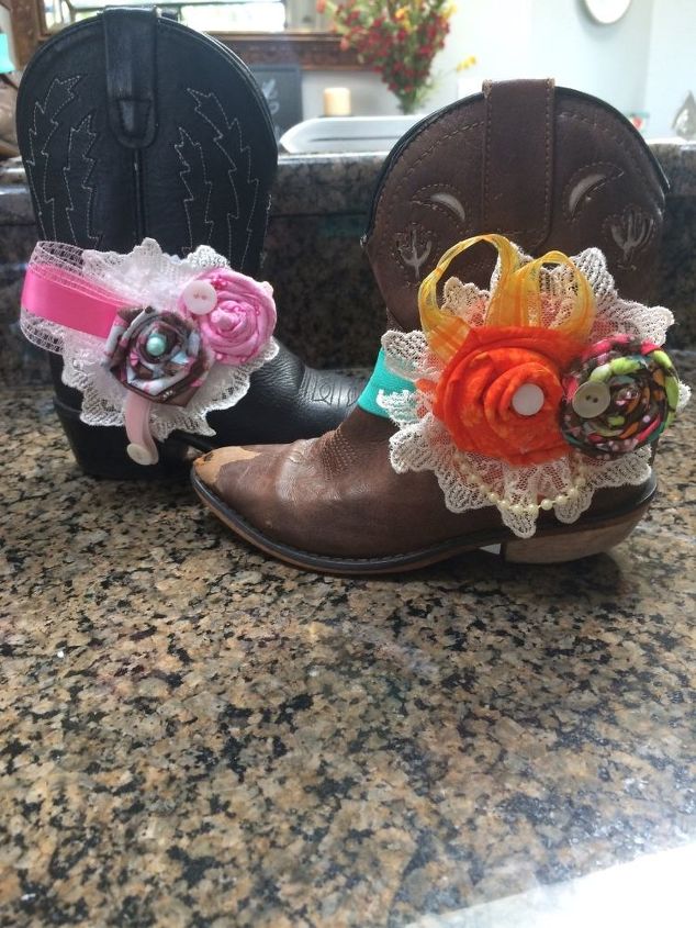 cowgirl themed center piece, crafts, flowers, repurposing upcycling