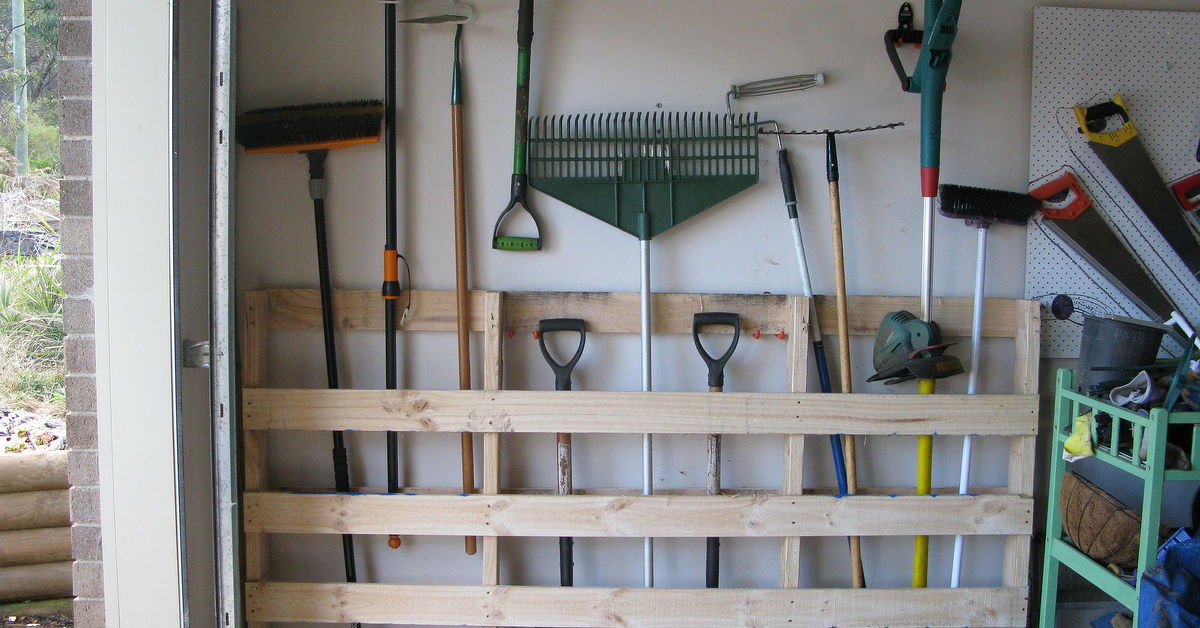 Garage Storage For Garden Tools From Old Pallet Hometalk