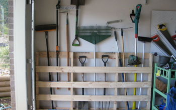 Garage Storage for Garden Tools From Old Pallet