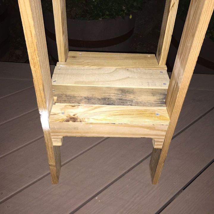 diy pallet end table, diy, how to, pallet, repurposing upcycling, woodworking projects, Attach the boards for the bottom shelf