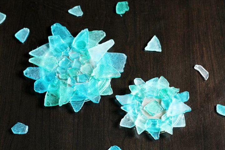 diy sea glass garden ornament, crafts, gardening, how to, repurposing upcycling