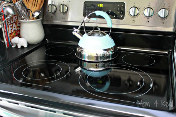 Melted Plastic On Stove Top How To Clean Burnt Plastic From A Gl Cooktop