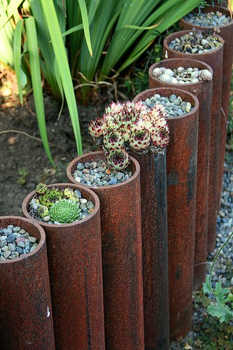 9 ideias incrveis de bordas de jardim de pessoas muito criativas, Foto via Jardins Flora Dora