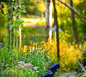 9 amazing garden edge ideas from wildly creative people, Photo via Better Homes Gardens