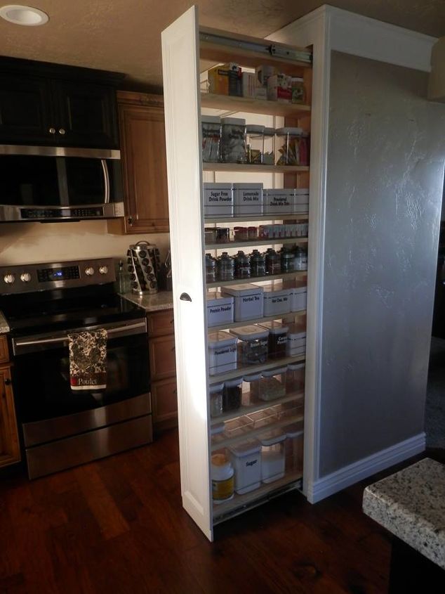 pull out pantry, closet, kitchen cabinets, kitchen design