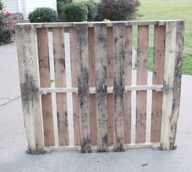 Diy wood pallet online coat rack