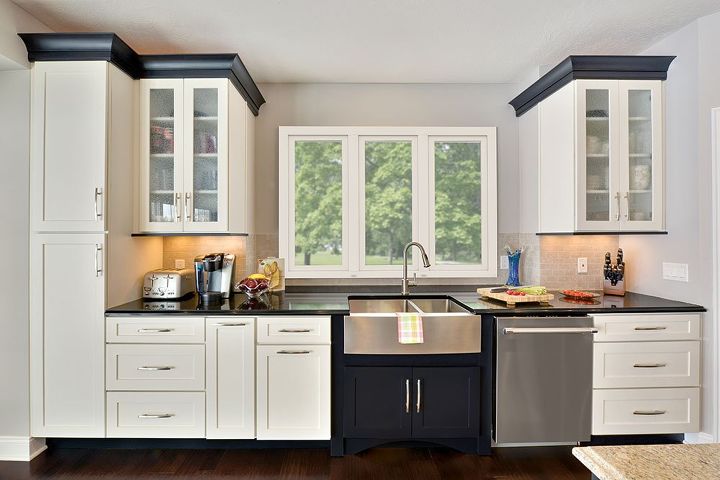 open floor plan ohio home in dramatic black and white, home decor, kitchen design, kitchen island
