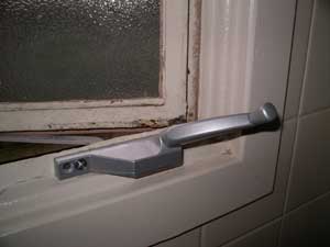 q how to loosen window cranks, home maintenance repairs, windows