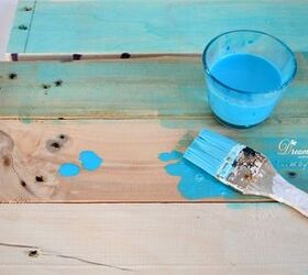 how to paint a wood photo backdrop with food coloring, crafts, how to, pallet