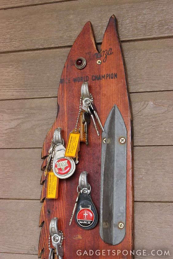 repurposed vintage water ski fish key rack organizer, organizing, repurposing upcycling, wall decor