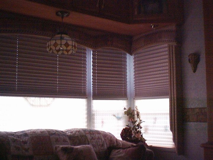 q turning 5th wheel into workshop craft room, craft rooms, crafts, home improvement, Over 1 2 of back side Left side same as this picture