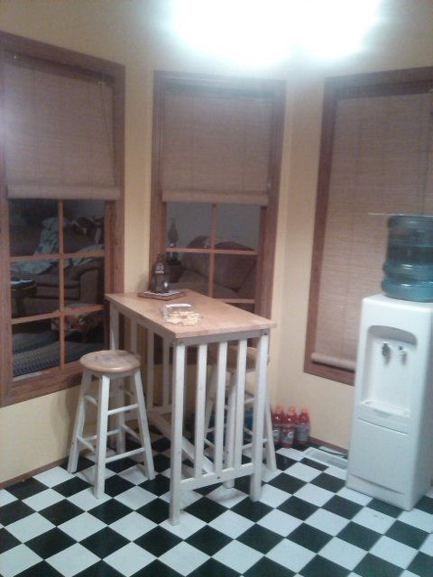 q uggestions for table will work in kitchen corner, kitchen design, painted furniture