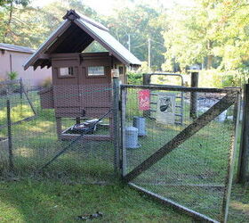 how to build a chicken condo complex on the small house homestead, fences, gardening, homesteading