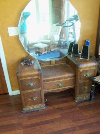 art deco vanity makeover, painted furniture, repurposing upcycling, reupholster