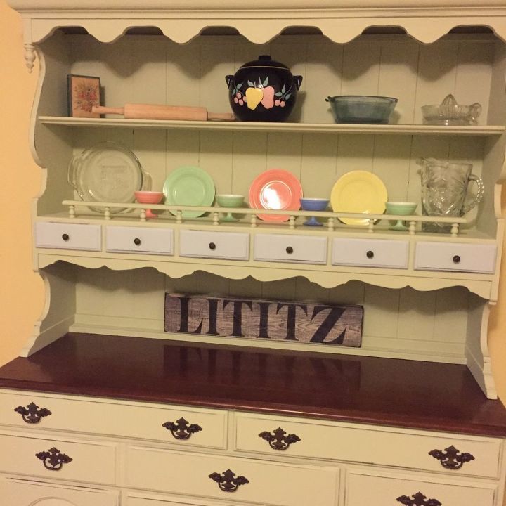 how to bring a vintage ethan allen hutch to life, Complete with my Hazel Atlas sherbet cups