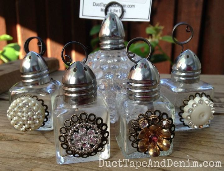 vintage salt shaker and photo holders, christmas decorations, crafts, how to, repurposing upcycling, seasonal holiday decor