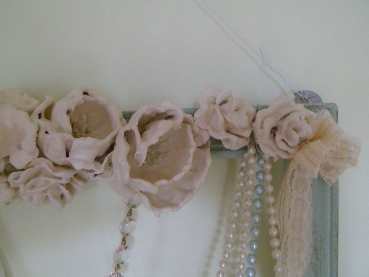 plaster of paris flowers and a wreath, chalk paint, crafts, repurposing upcycling, wreaths