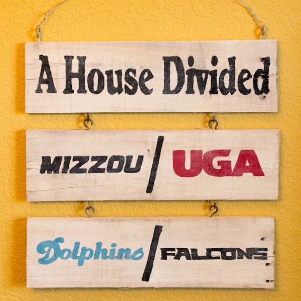 diy pallet house divided sports sign, crafts, pallet, repurposing upcycling
