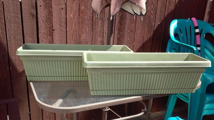 pallet covered planters, container gardening, gardening, pallet, repurposing upcycling