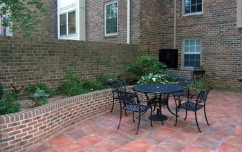 A Courtyard With New Orleans Flair