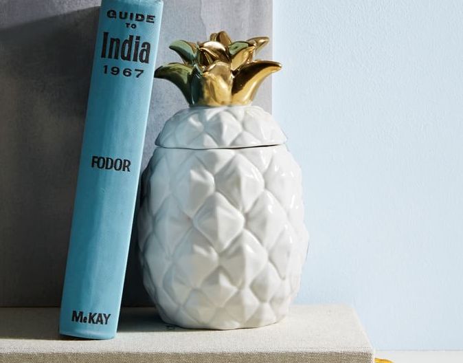 the 11 best candles on the internet that will improve any room, home decor