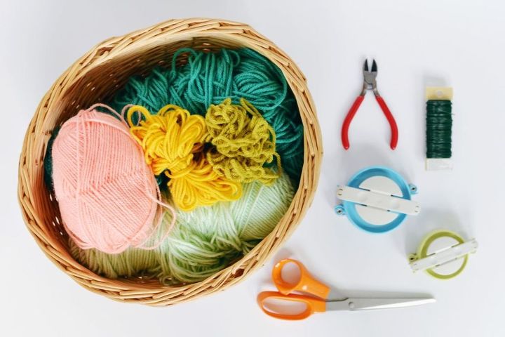 yarn pom pom basket, crafts