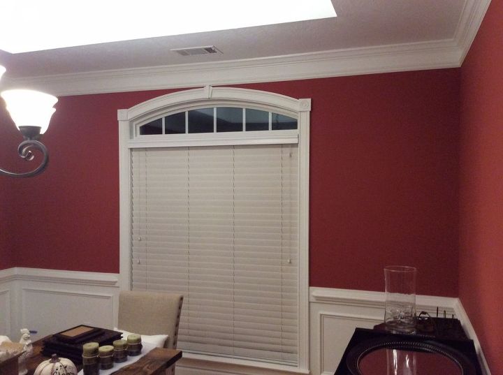 q how do i hang curtains at this window, how to, window treatments, Arched window in dining room