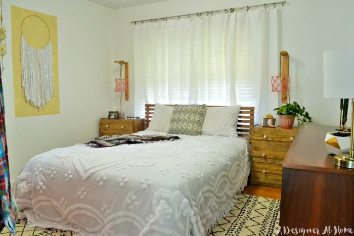 orderly bohemian bedroom, bedroom ideas, home decor, Bedding with texture creates a boho feel