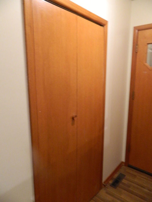 best door in the house, closet, diy, doors, can it get ANY uglier than this Nope