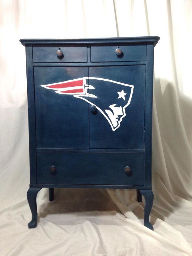 Patriots Dresser By Twin S Chic Hometalk Patriots Dresser By Twin S Chic Painted Furniture