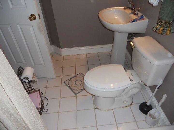 small guest bathroom makeover, bathroom ideas, That s the best place in front of sink