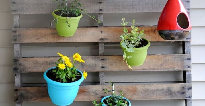 see the best diy pallet projects to spice up your outdoor living space, outdoor living, pallet, repurposing upcycling