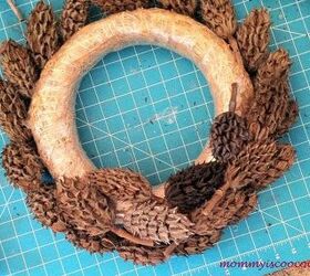 would you use your neighbors trash to make a wreath i did, crafts, how to, repurposing upcycling, wreaths