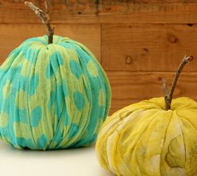 instant toilet paper pumpkins, crafts, halloween decorations, repurposing upcycling, seasonal holiday decor