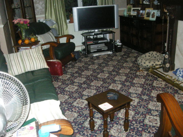q livingroom help please, home decor, home decor dilemma, Kind of the middle