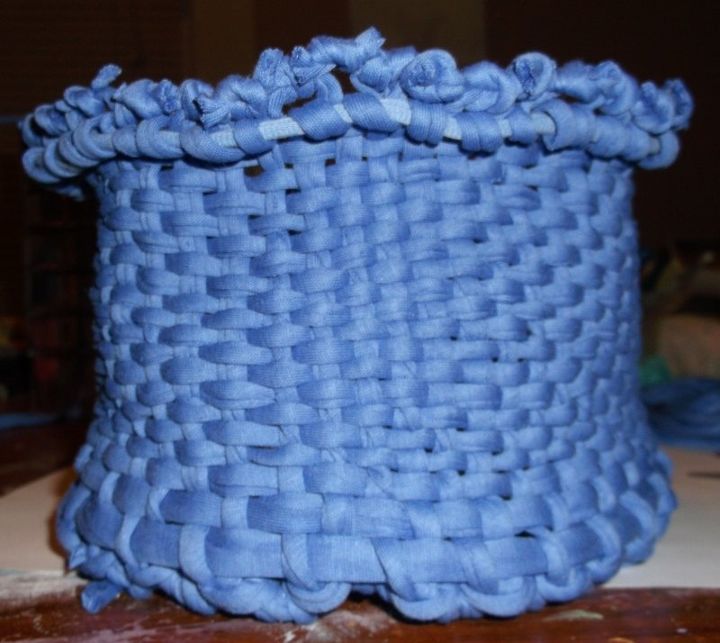 weave a fabric basket, crafts