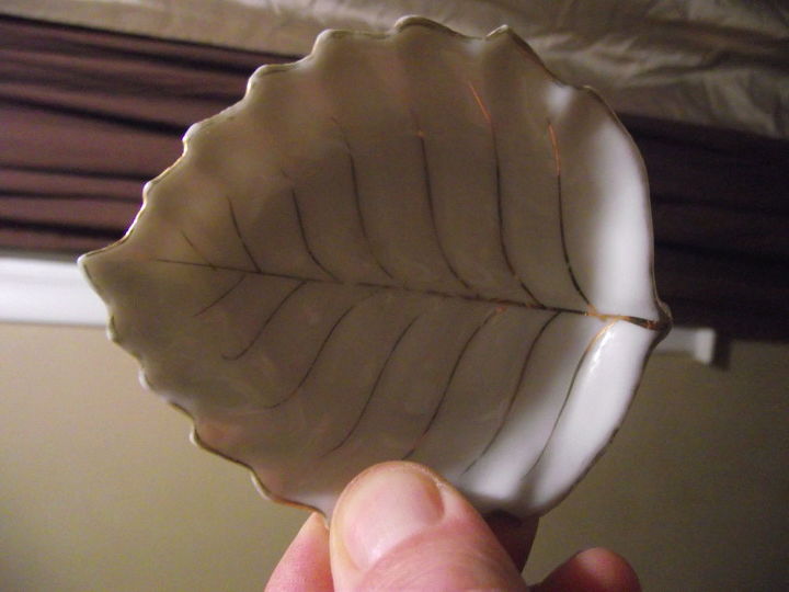 q japanese mystery items china closet, crafts, furniture id, This leaf dish I have no idea what it was used for It has made in occupied in Japan on the other side