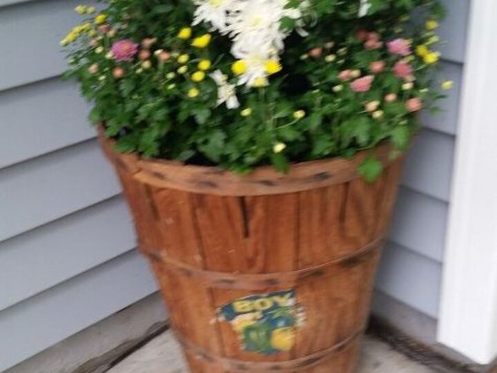 q what sealer for vintage slat basket, painted furniture, painting over finishes, It doesn t get direct down pour here but still want it to be protected