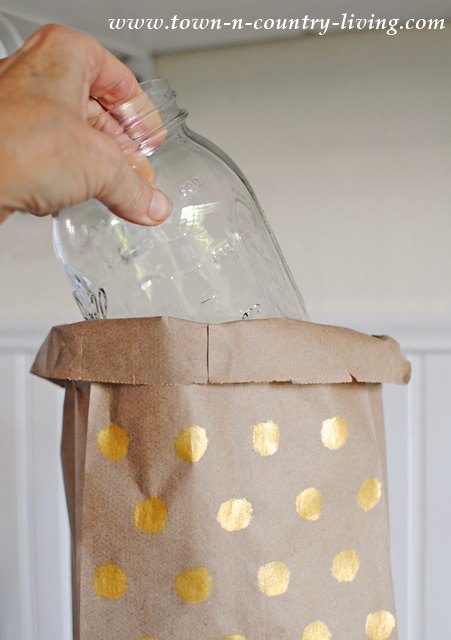 easy paper bag vases, crafts, how to, mason jars, repurposing upcycling