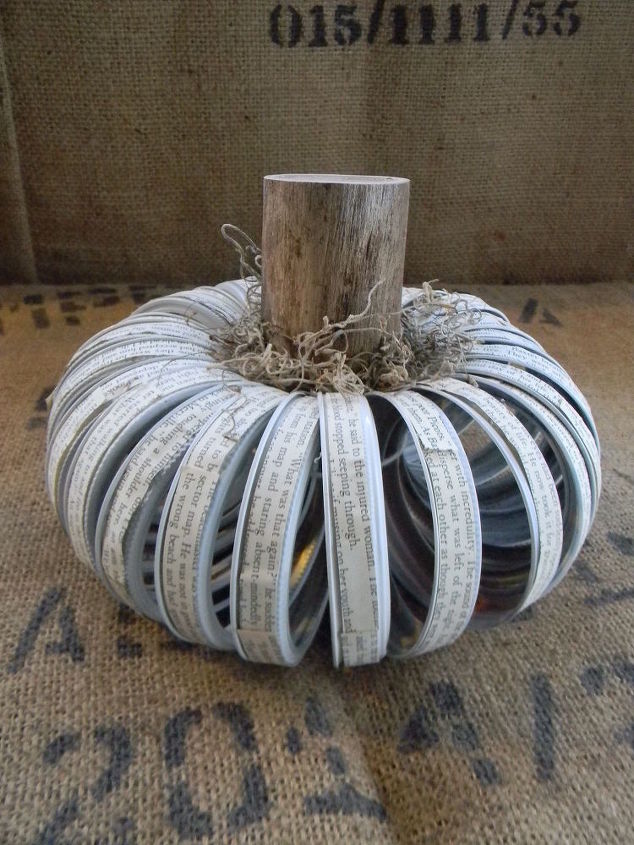 canning lid ring pumpkin with a text twist, crafts, halloween decorations, repurposing upcycling, seasonal holiday decor