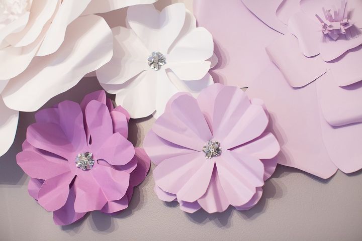 Diy Large Paper Flowers Wall Decor And Above Bed Hometalk