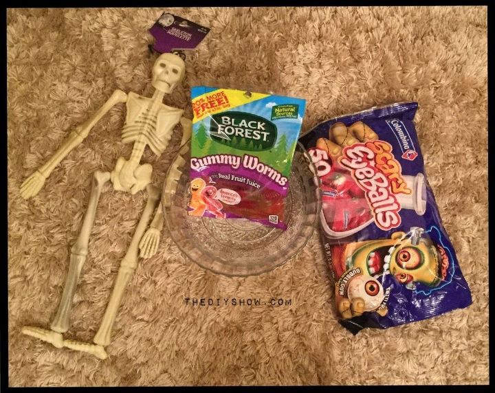prato de halloween esqueleto diy por menos de us 5