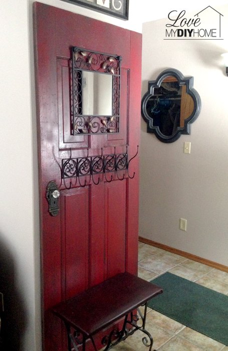 puerta antigua convertida en rbol de pasillo upcycle